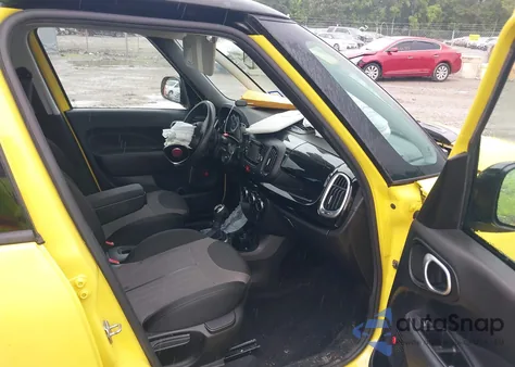 2015 Fiat 500L Urbana Trekking из США, поврежденный, VIN ZFBCFADH6FZ032797